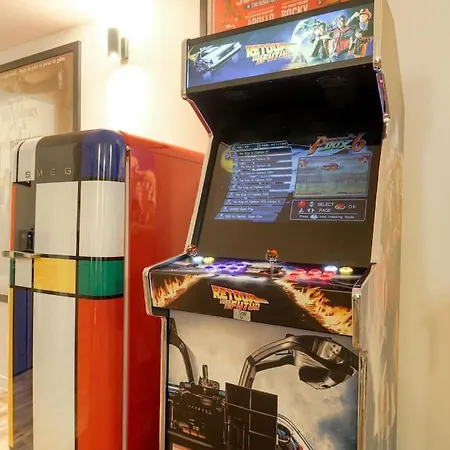 Hollywood Nostalgia, 8 Personnes - Parking, Terreaux *