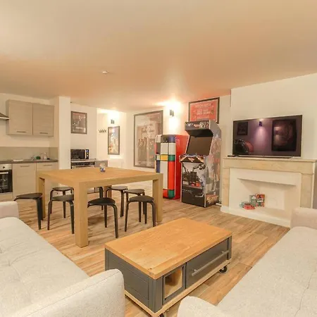 Hollywood Nostalgia, 8 Personnes - Parking, Terreaux Lägenhet Lyon
